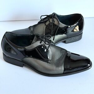 Amali Men’s Silver Fishnet Tuxedo Oxford Dress Shoe Black Patent Cap Toe Size 9.